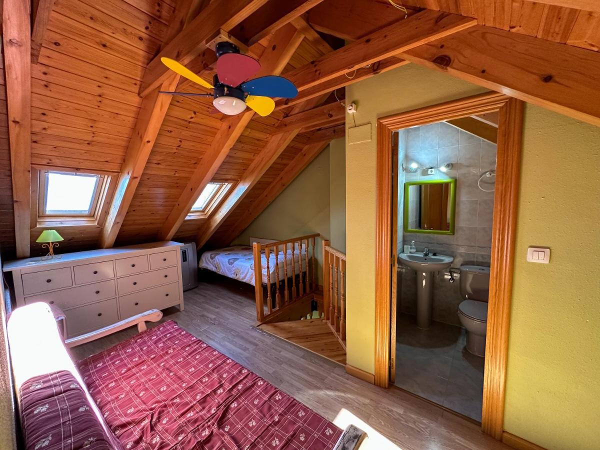דירות Acogedor Atico Duplex En El Centro En Biescas/4Pax מראה חיצוני תמונה