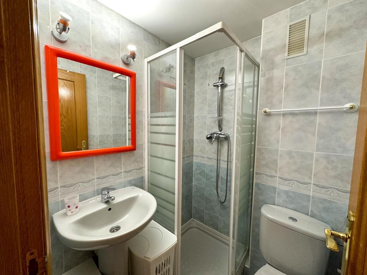 דירות Acogedor Atico Duplex En El Centro En Biescas/4Pax מראה חיצוני תמונה
